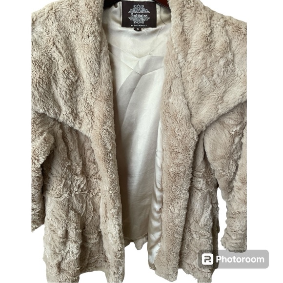 ⚡️ Solitaire Taupe Fuzzy Faux Fur Jacket Coat ~ Size S⚡️ - Picture 2 of 8